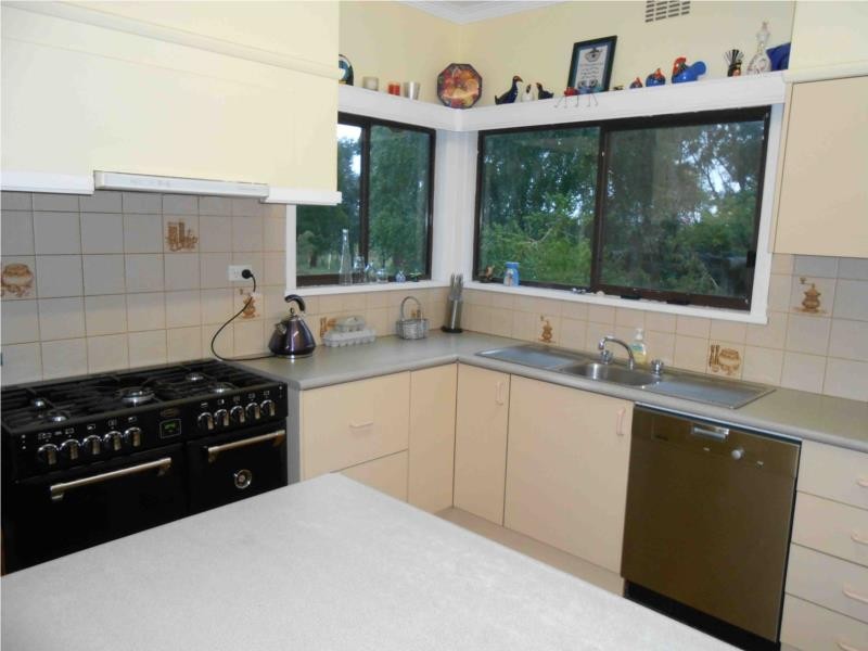 2132 Mount Napier Road, Gazette VIC 3289