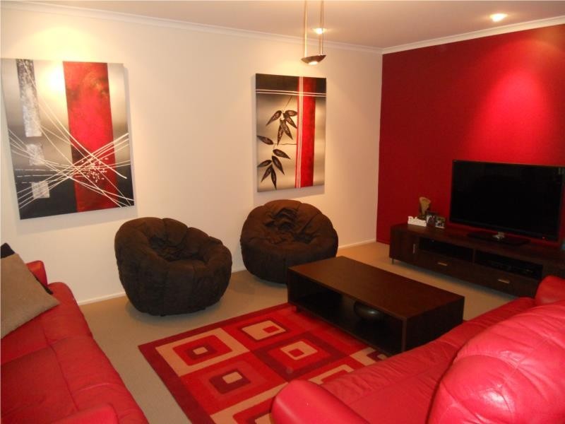 31 Blue Mountain Crescent, Warner QLD 4500