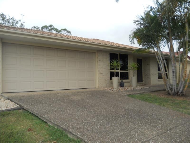 31 Blue Mountain Crescent, Warner QLD 4500
