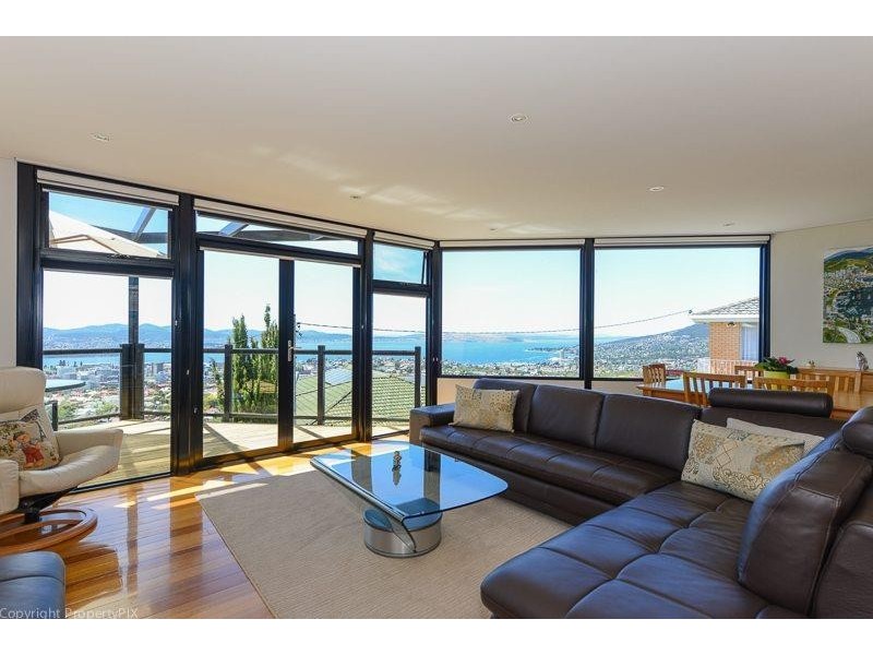 11 Danval place, West Hobart TAS 7000