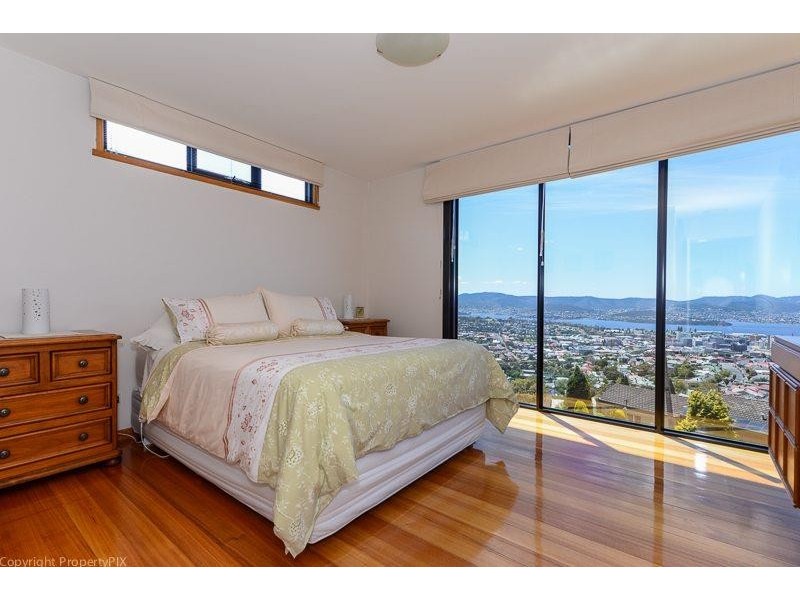 11 Danval place, West Hobart TAS 7000