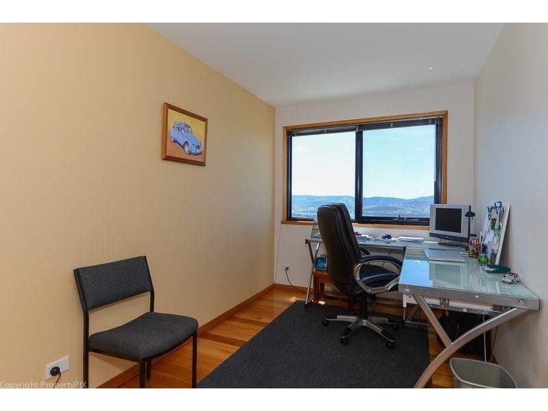 11 Danval place, West Hobart TAS 7000