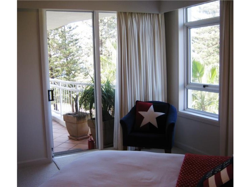 220 The Esplanade, Burleigh Heads QLD 4220