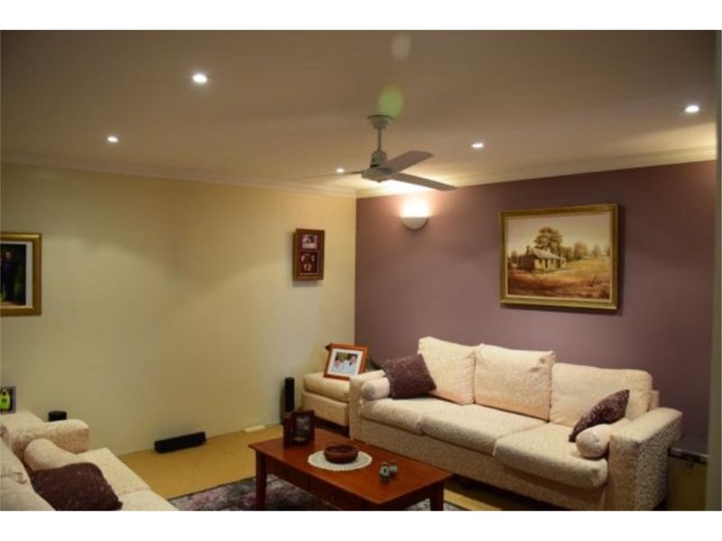 76 Somerville Drive, College Grove WA 6230