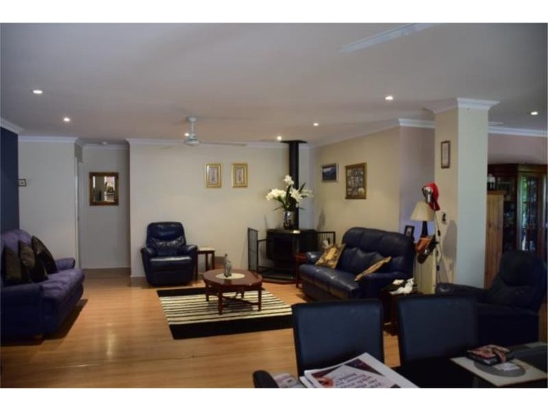 76 Somerville Drive, College Grove WA 6230