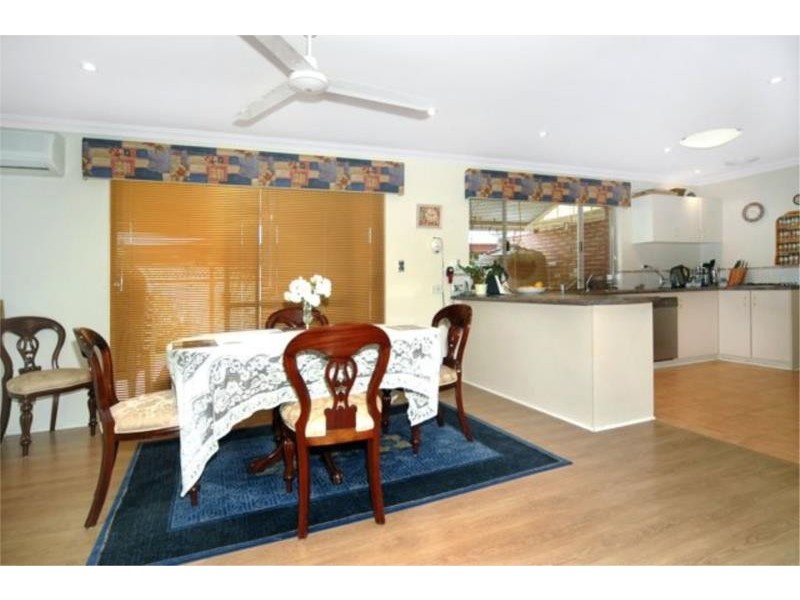 76 Somerville Drive, College Grove WA 6230