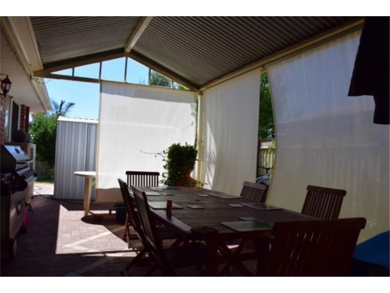 76 Somerville Drive, College Grove WA 6230