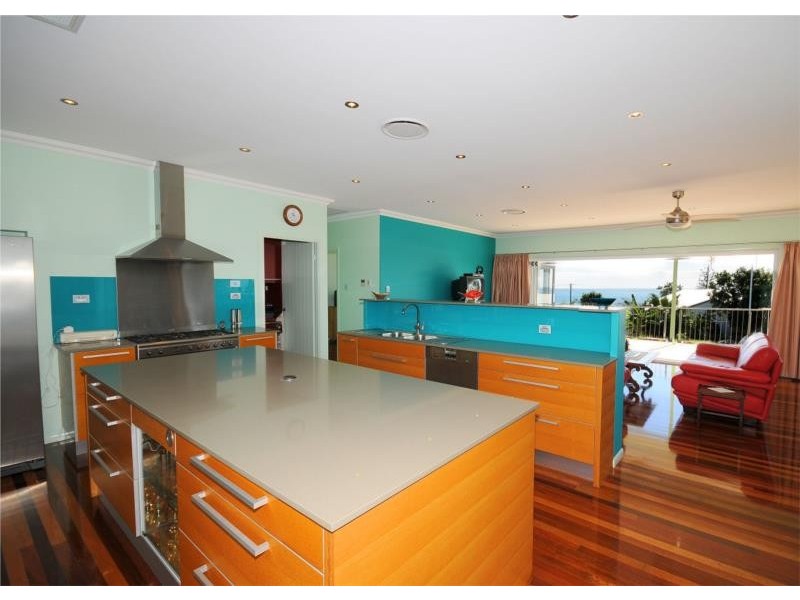 11 Aplin Street, Point Vernon QLD 4655