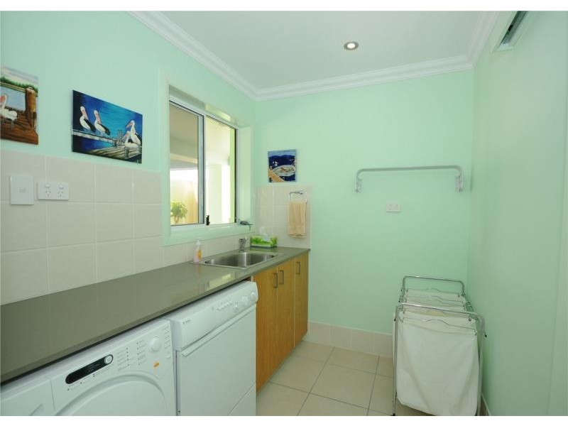 11 Aplin Street, Point Vernon QLD 4655