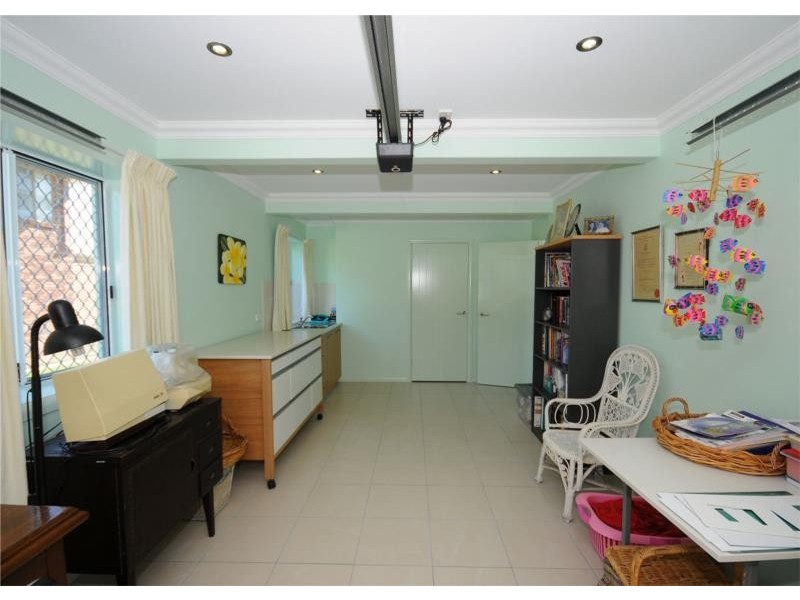 11 Aplin Street, Point Vernon QLD 4655