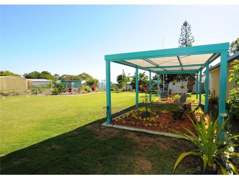 11 Aplin Street, Point Vernon QLD 4655