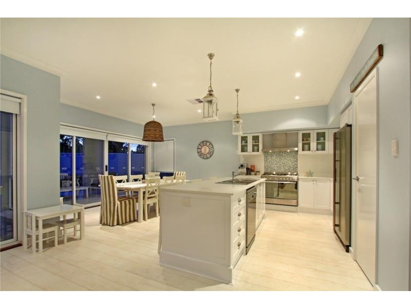 107 Sanctuary Point Road, Sanctuary Point NSW 2540