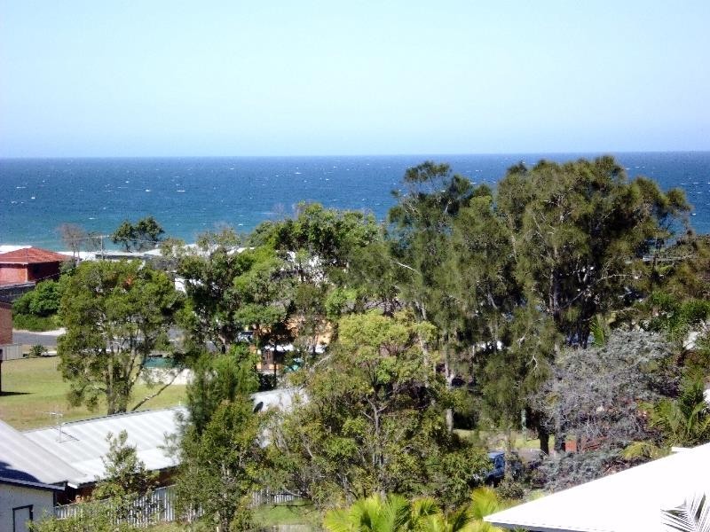 23 Emerald Drive, Diamond Beach NSW 2430