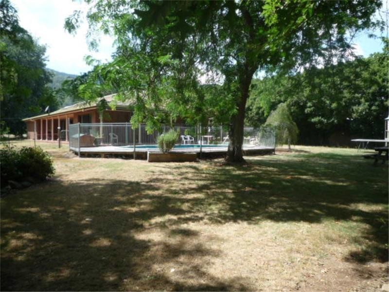 768 Morses Creek Road, Wandiligong VIC 3744