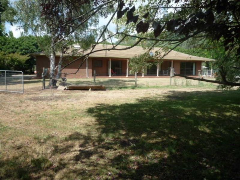 768 Morses Creek Road, Wandiligong VIC 3744