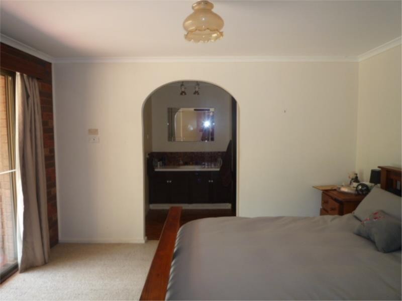 768 Morses Creek Road, Wandiligong VIC 3744