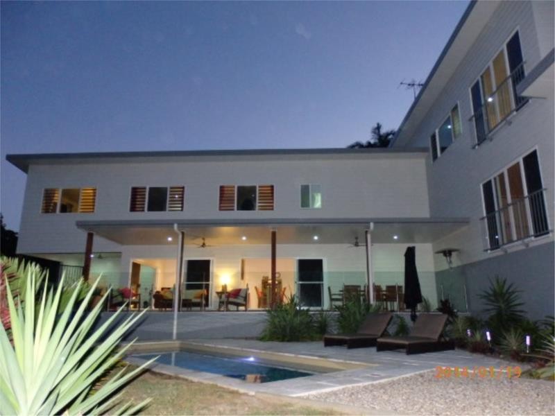 35 Village Circuit, Eimeo QLD 4740