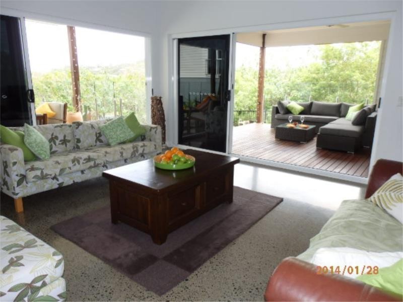 35 Village Circuit, Eimeo QLD 4740