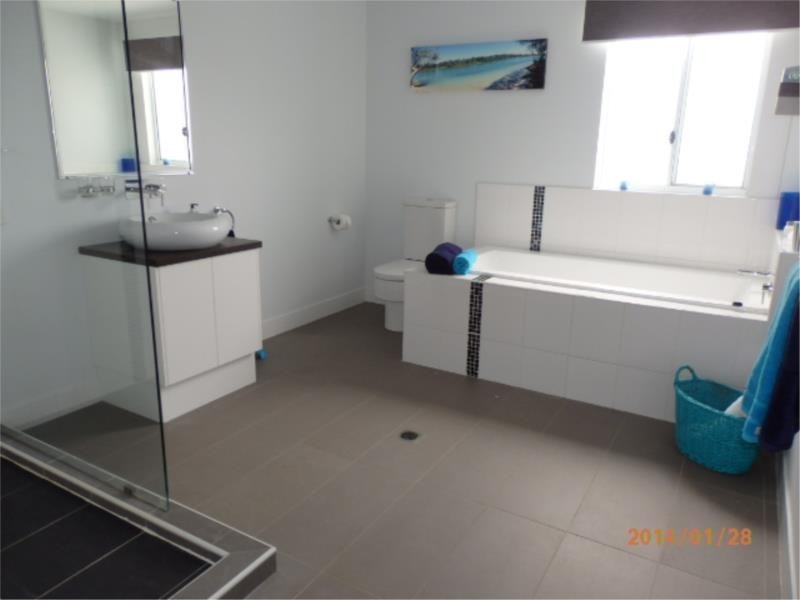 35 Village Circuit, Eimeo QLD 4740