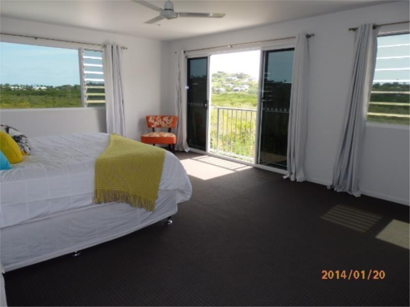 35 Village Circuit, Eimeo QLD 4740