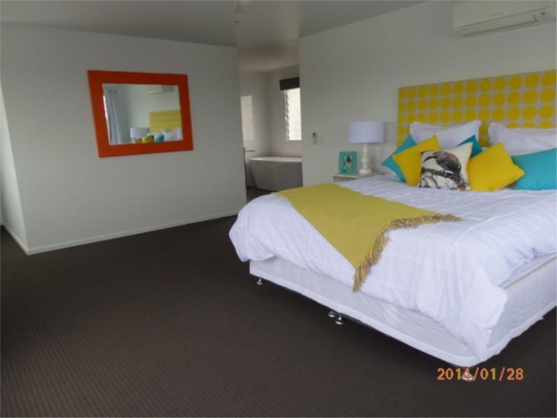 35 Village Circuit, Eimeo QLD 4740