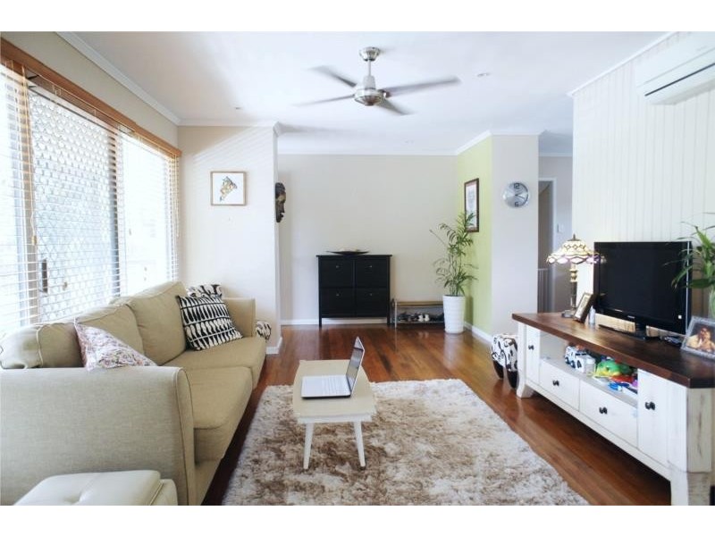 112 Burbong Street, Chapel Hill QLD 4069