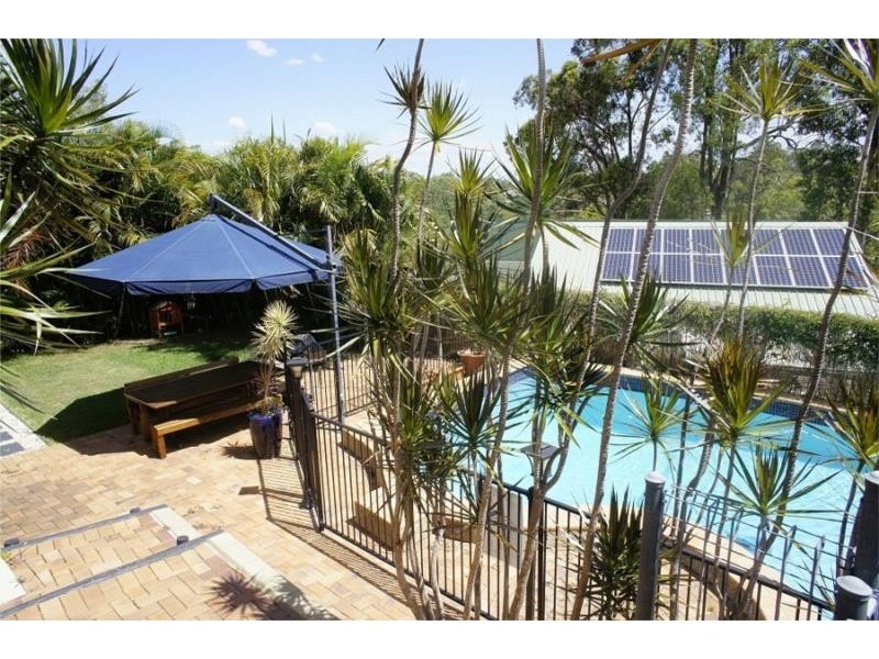 112 Burbong Street, Chapel Hill QLD 4069