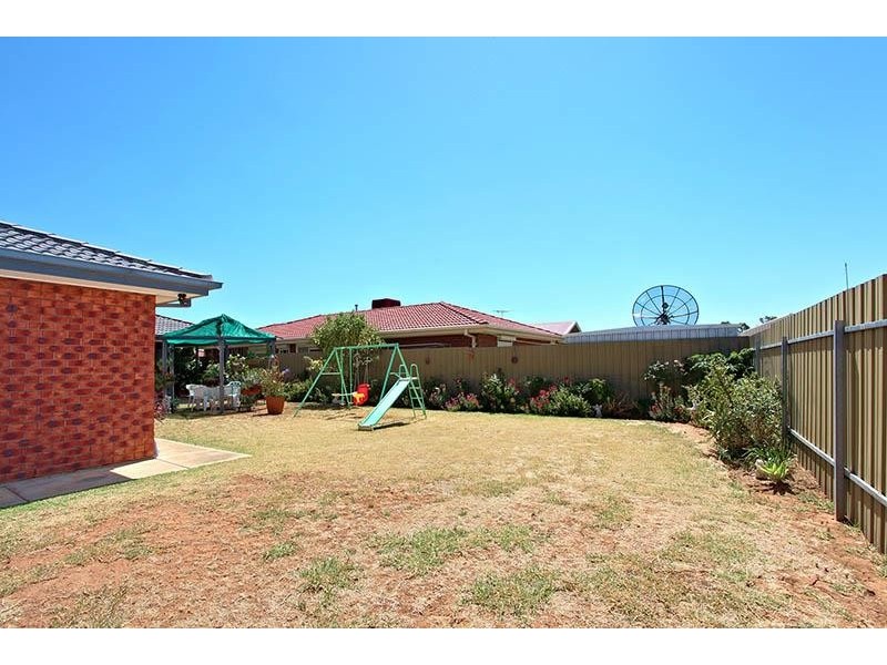 25 Alberta Drive, Burton SA 5110