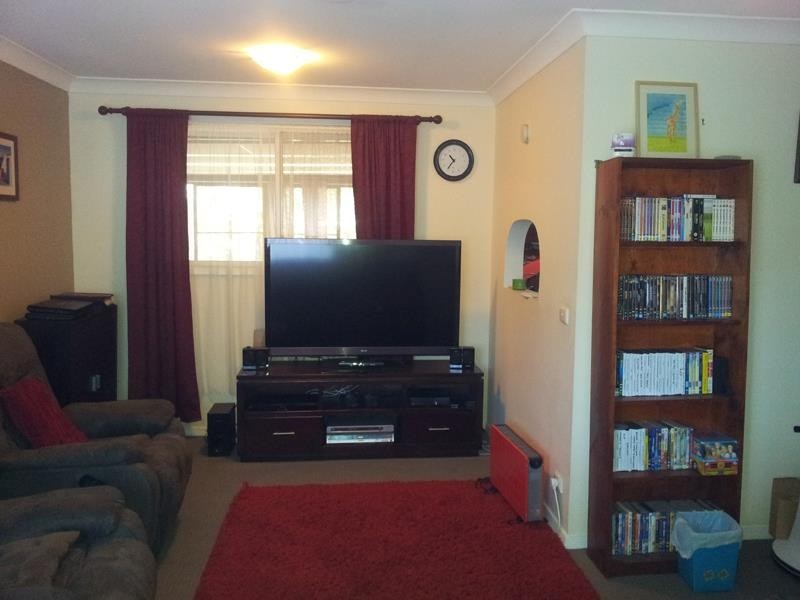 33 Bindowan Crescent, Maryland NSW 2287