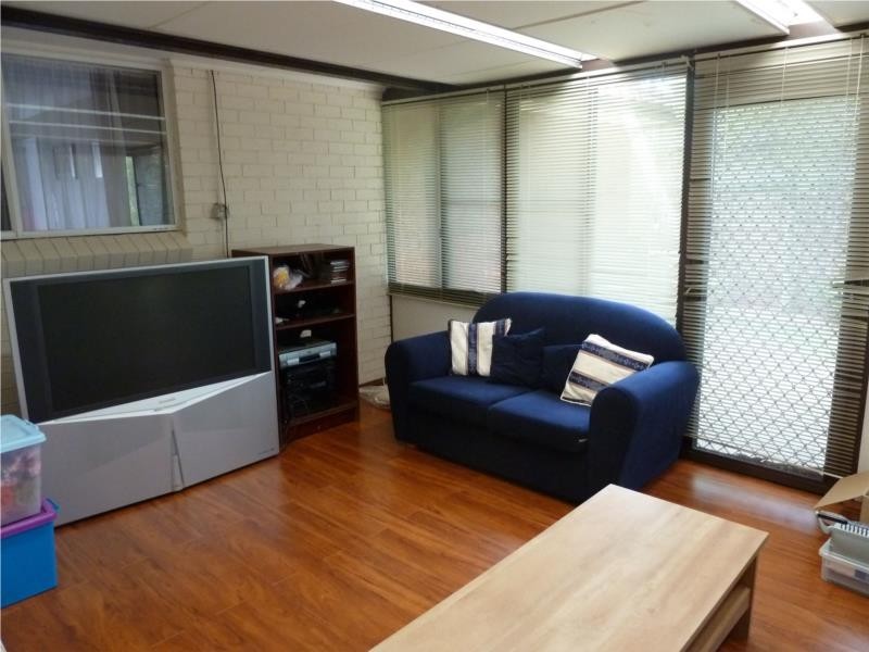 33 Bindowan Crescent, Maryland NSW 2287