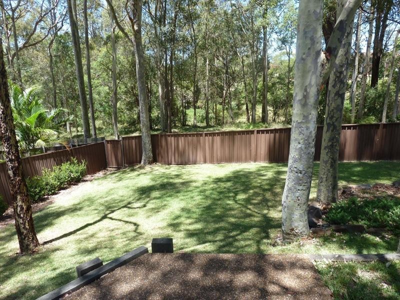 33 Bindowan Crescent, Maryland NSW 2287