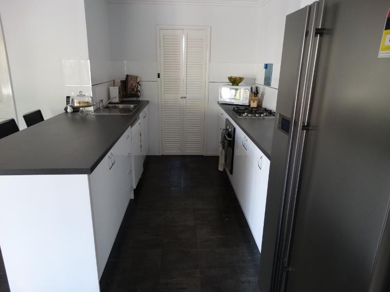 11 Dunstan Street, South Bunbury WA 6230