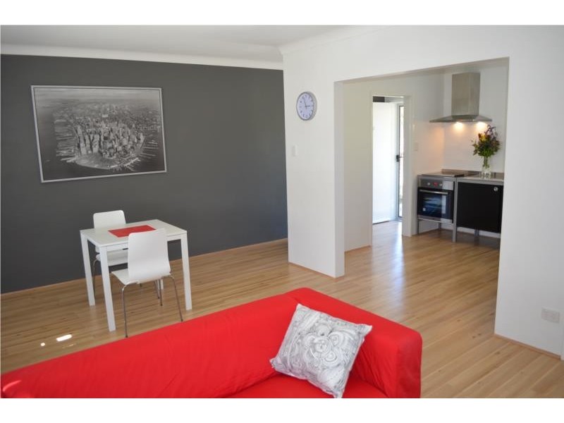 9/13 Milton Place, Orelia WA 6167