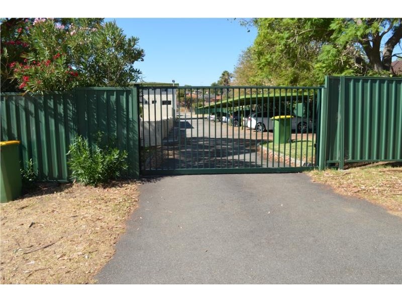 9/13 Milton Place, Orelia WA 6167