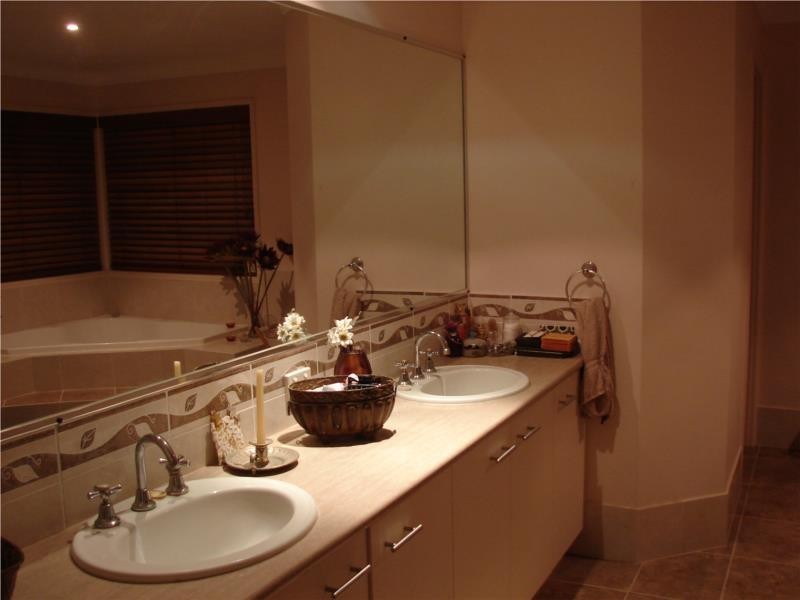 Burleigh Heads QLD 4220