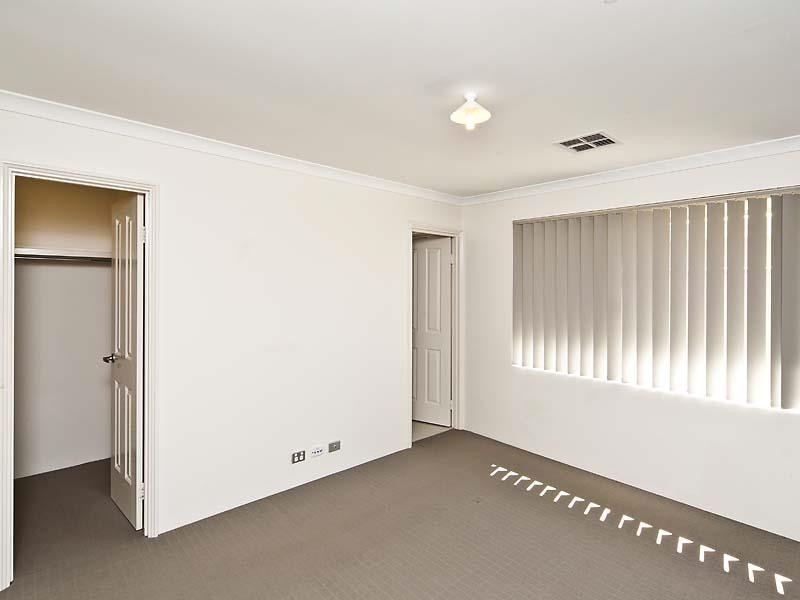 4/76 Harden Park Trail, Carramar WA 6031