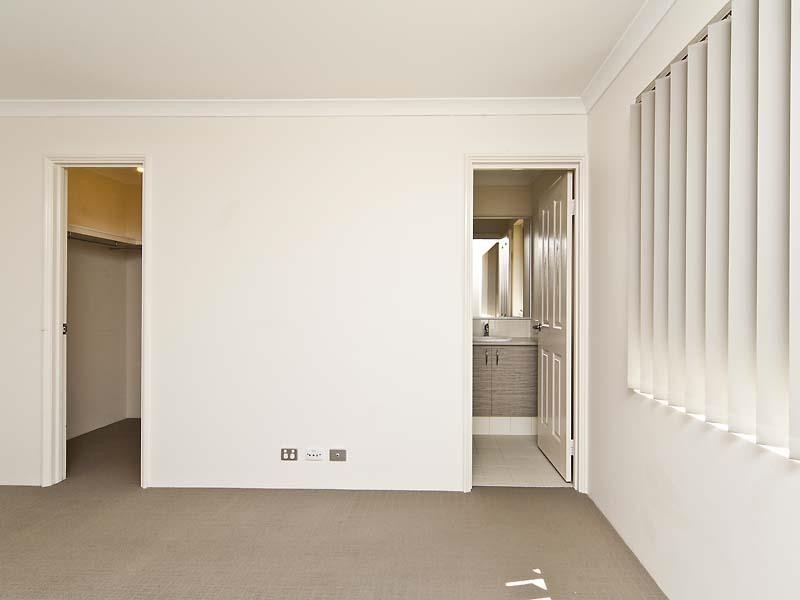 4/76 Harden Park Trail, Carramar WA 6031