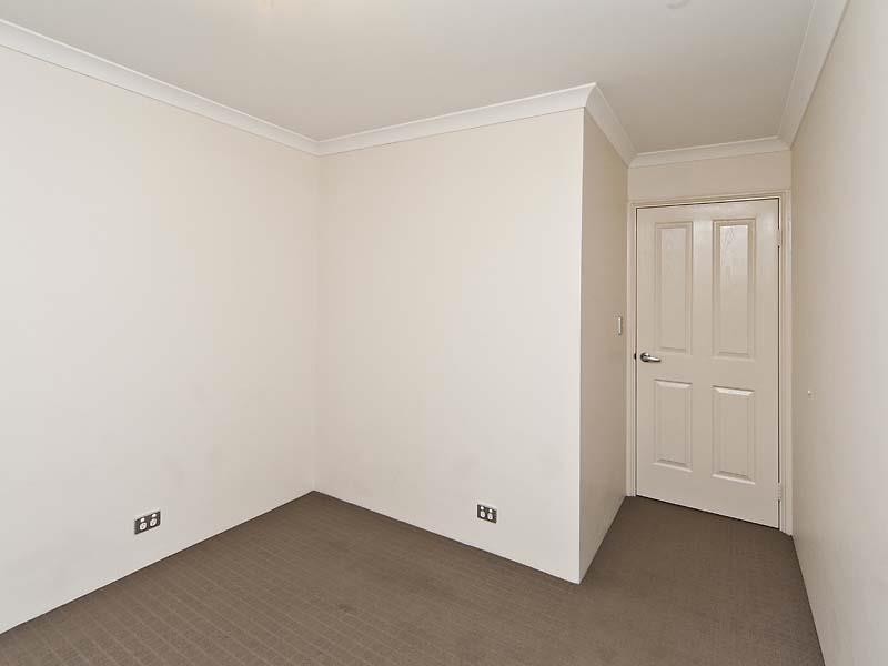 4/76 Harden Park Trail, Carramar WA 6031