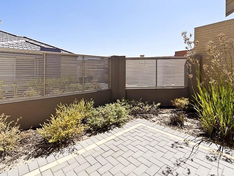 4/76 Harden Park Trail, Carramar WA 6031