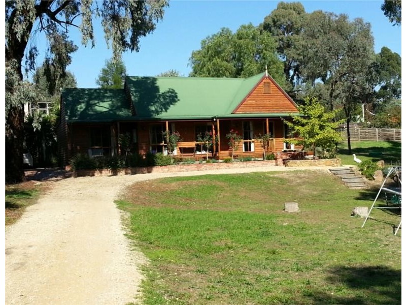 44 Parker Street East, Castlemaine VIC 3450