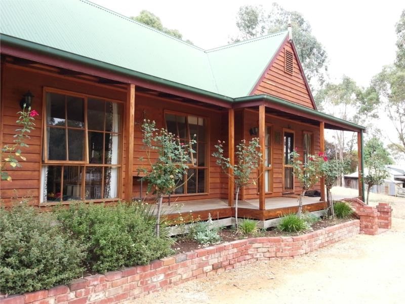 44 Parker Street East, Castlemaine VIC 3450