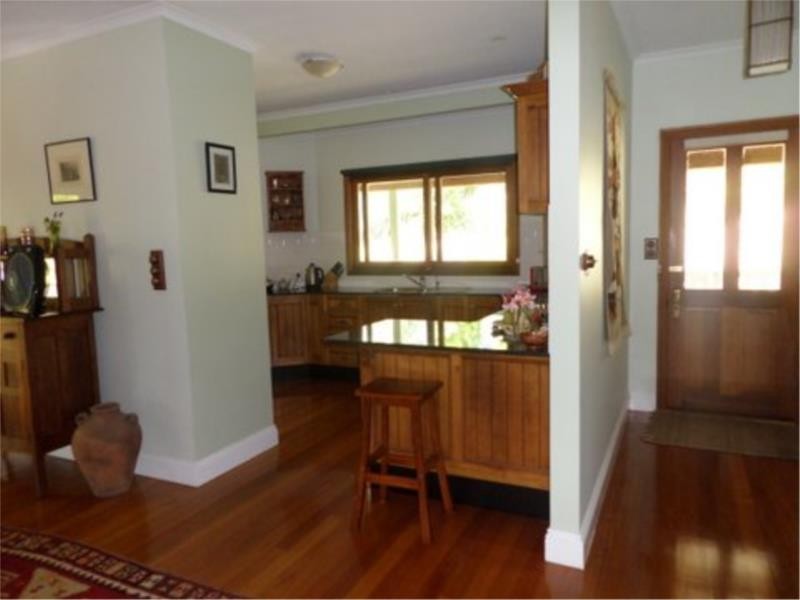 31 Highview Crescent, Modanville NSW 2480