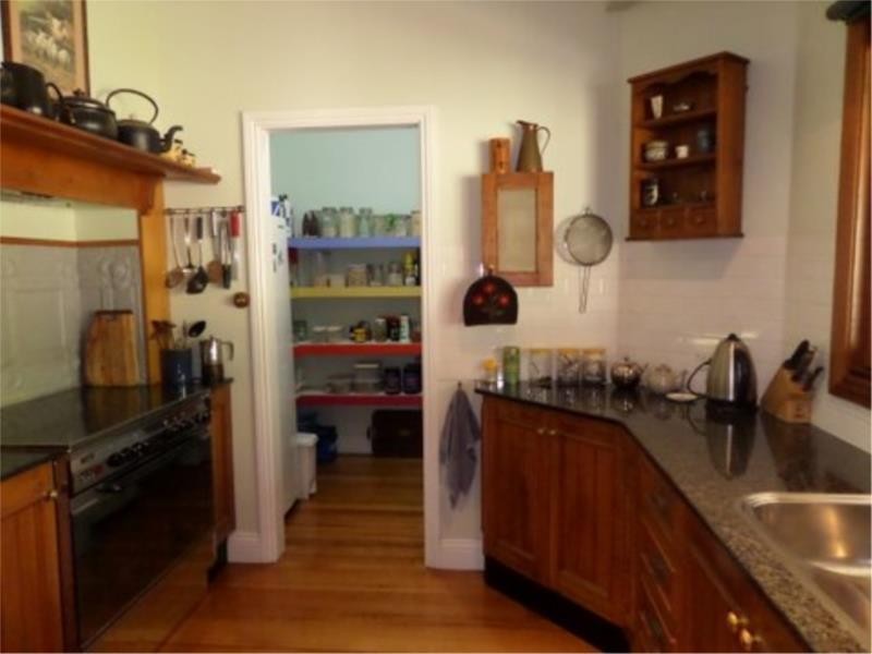 31 Highview Crescent, Modanville NSW 2480