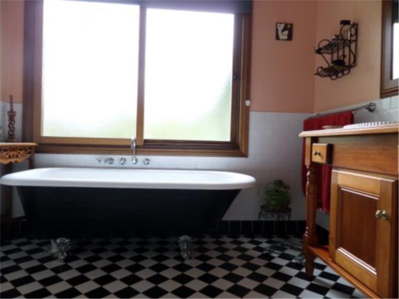 31 Highview Crescent, Modanville NSW 2480