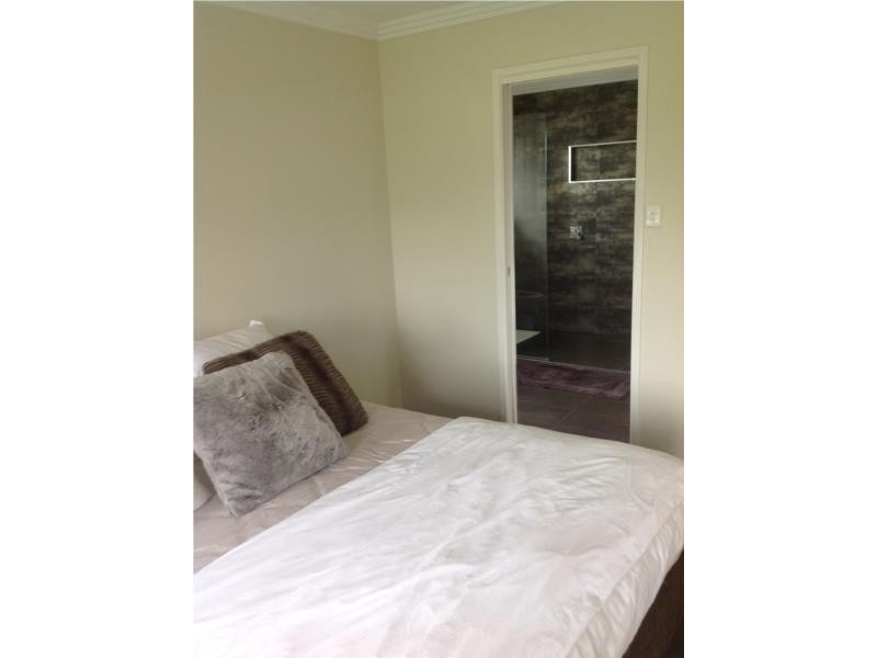 8 Oakview Street, Richmond QLD 4740