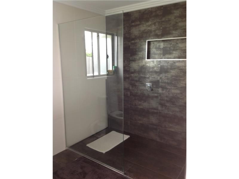 8 Oakview Street, Richmond QLD 4740