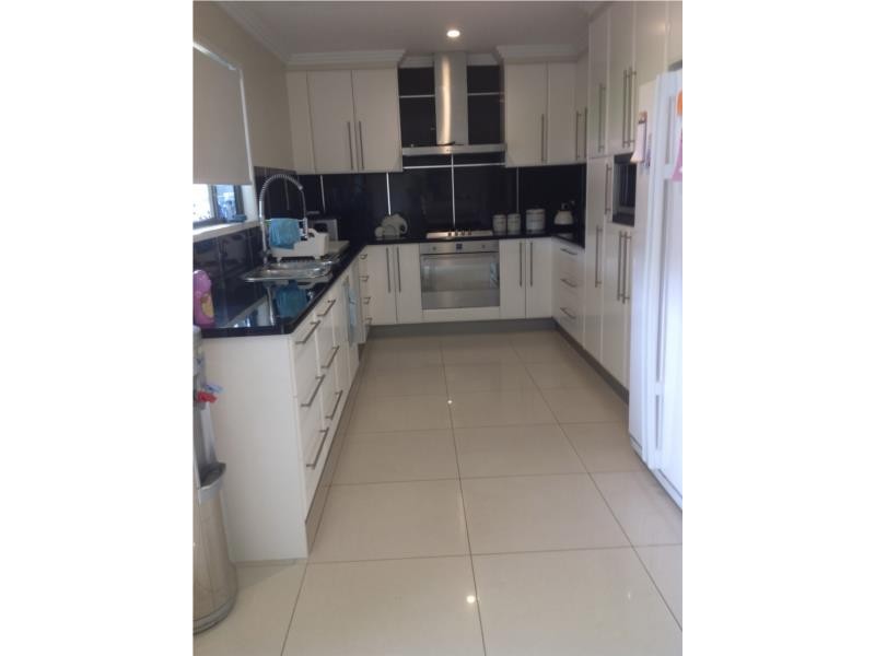 8 Oakview Street, Richmond QLD 4740