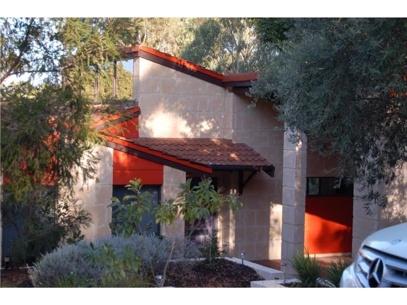 12 Ridge Street, Wembley Downs WA 6019