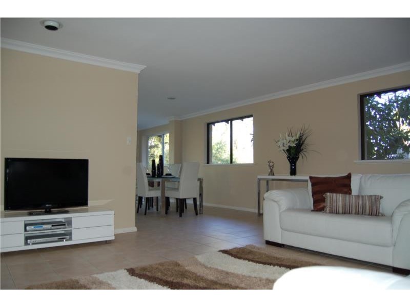 12 Ridge Street, Wembley Downs WA 6019