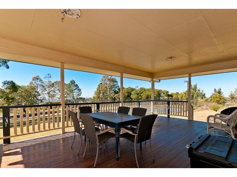 4 Pacific Vista Court, Ocean View QLD 4521